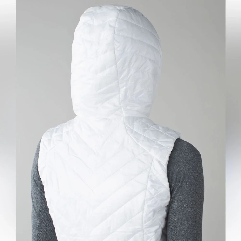 lululemon athletica Wind Runner Quilted Cropped White Hooded Vest